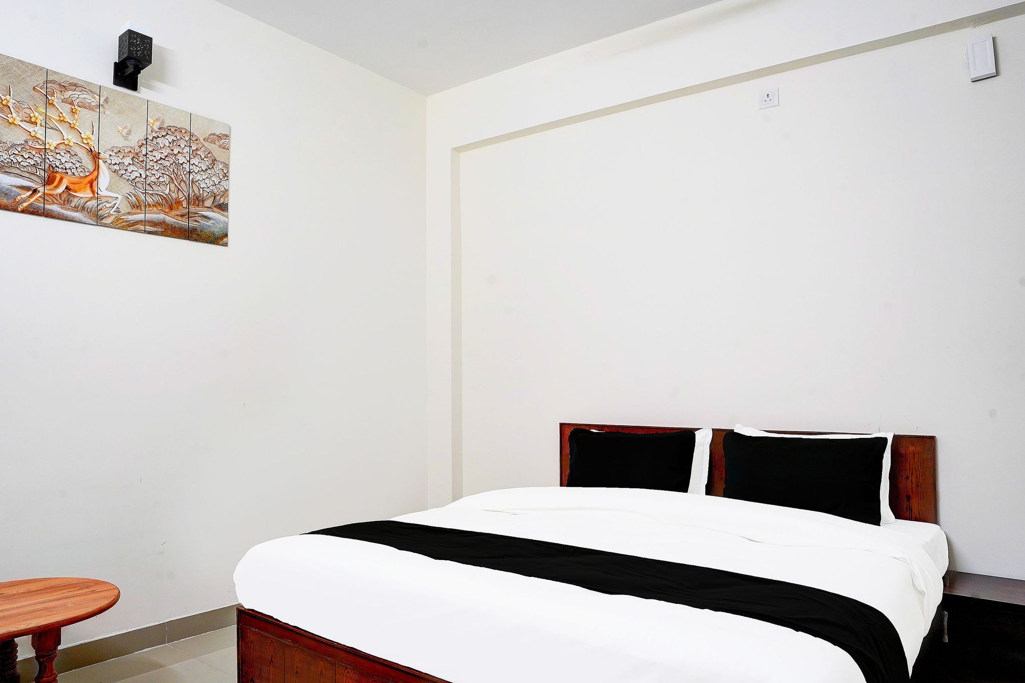 Hotel O MAZENTA PALACE Classic 3