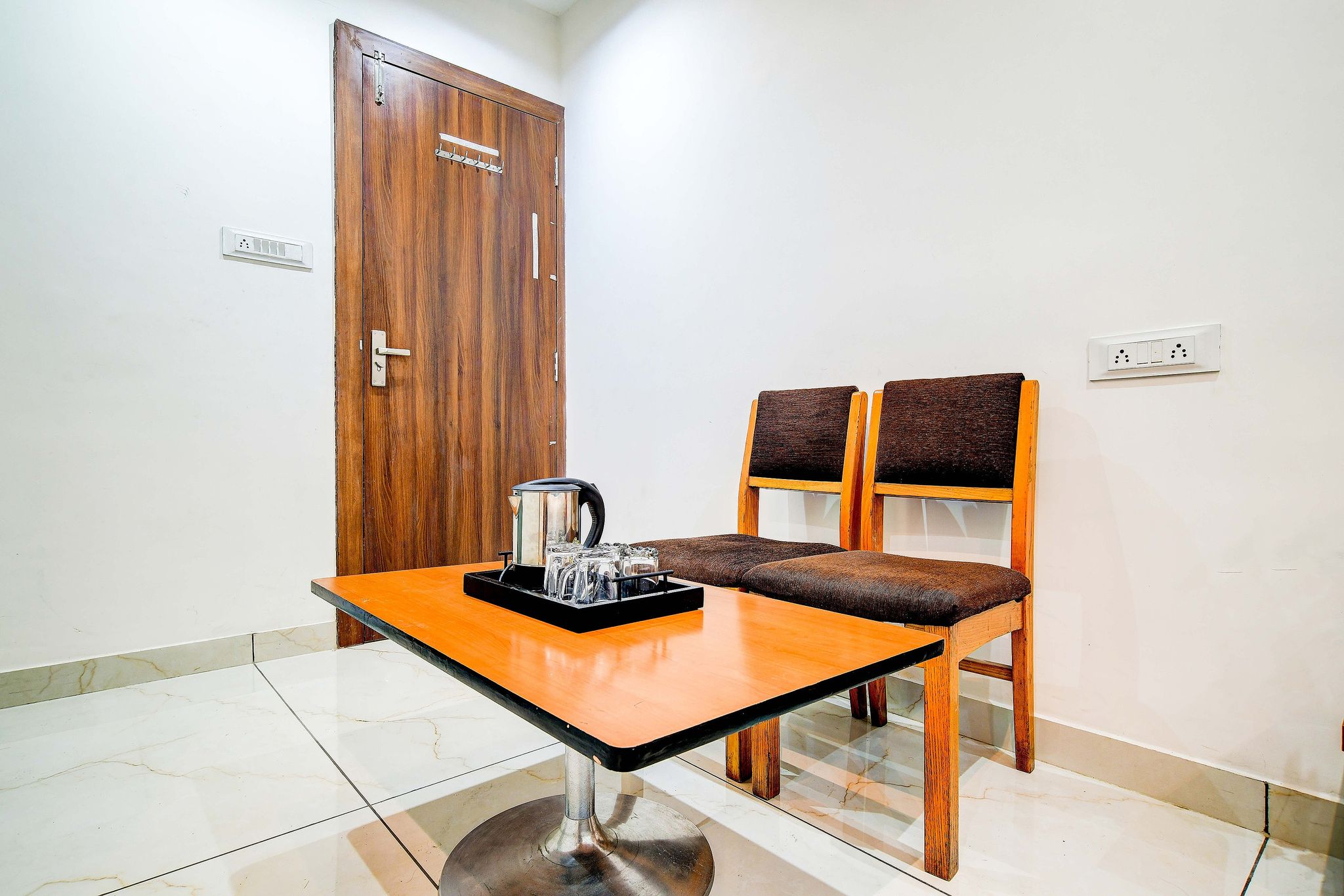 Super Townhouse LIG Main Road Indore Classic 29