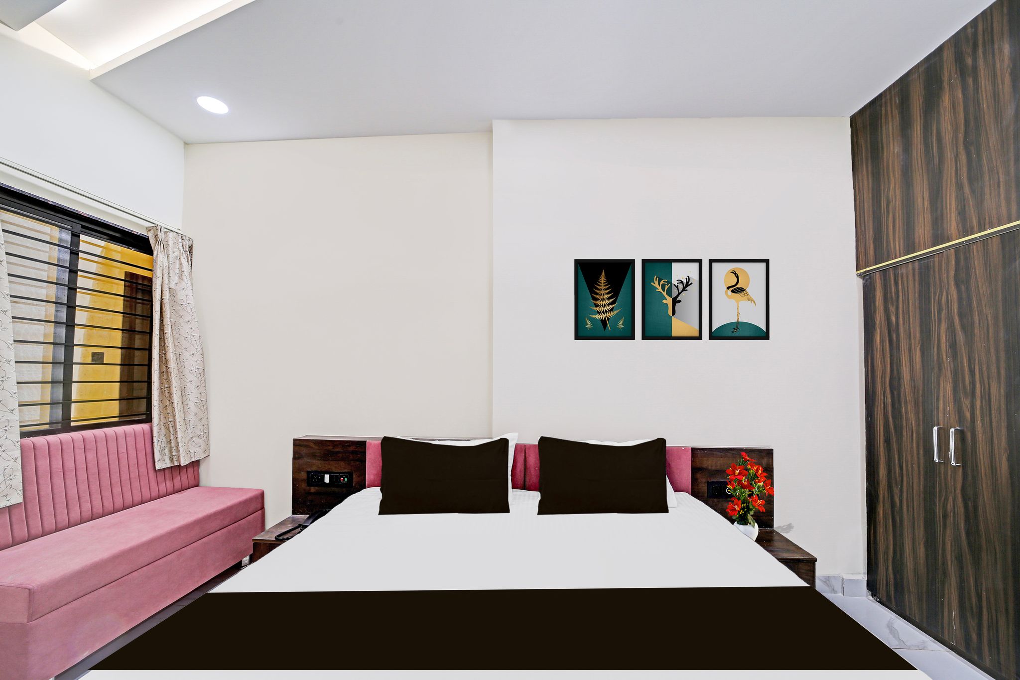 Super Townhouse LIG Main Road Indore Classic 15