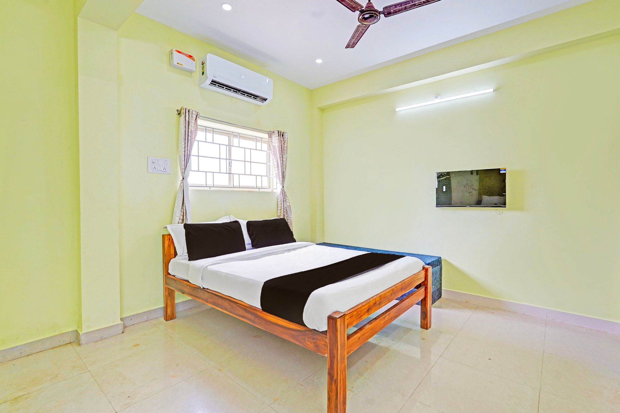 Hotel O LA VGA RESIDENCY Classic 2