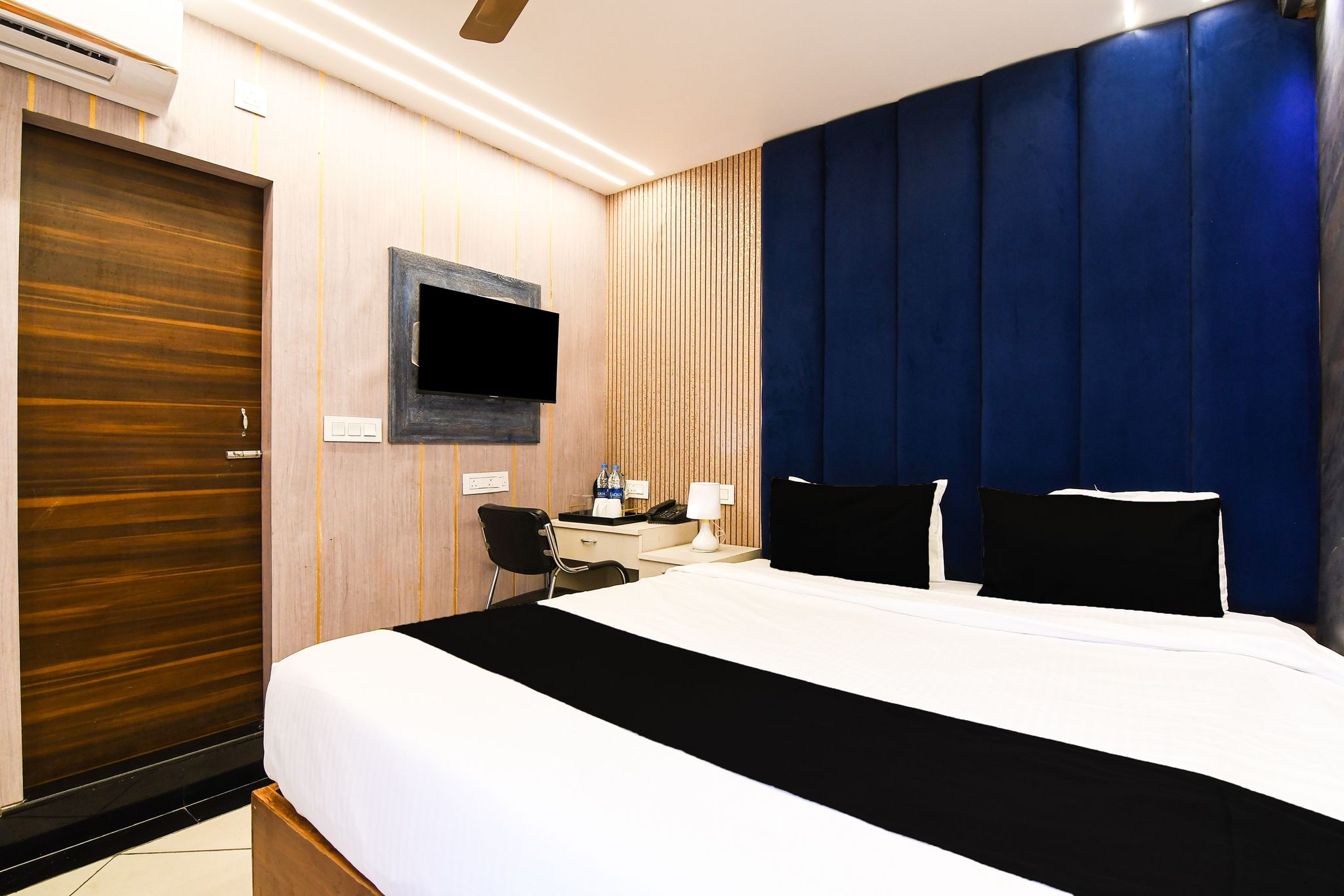 Hotel O The Luxury Inn Classic 10