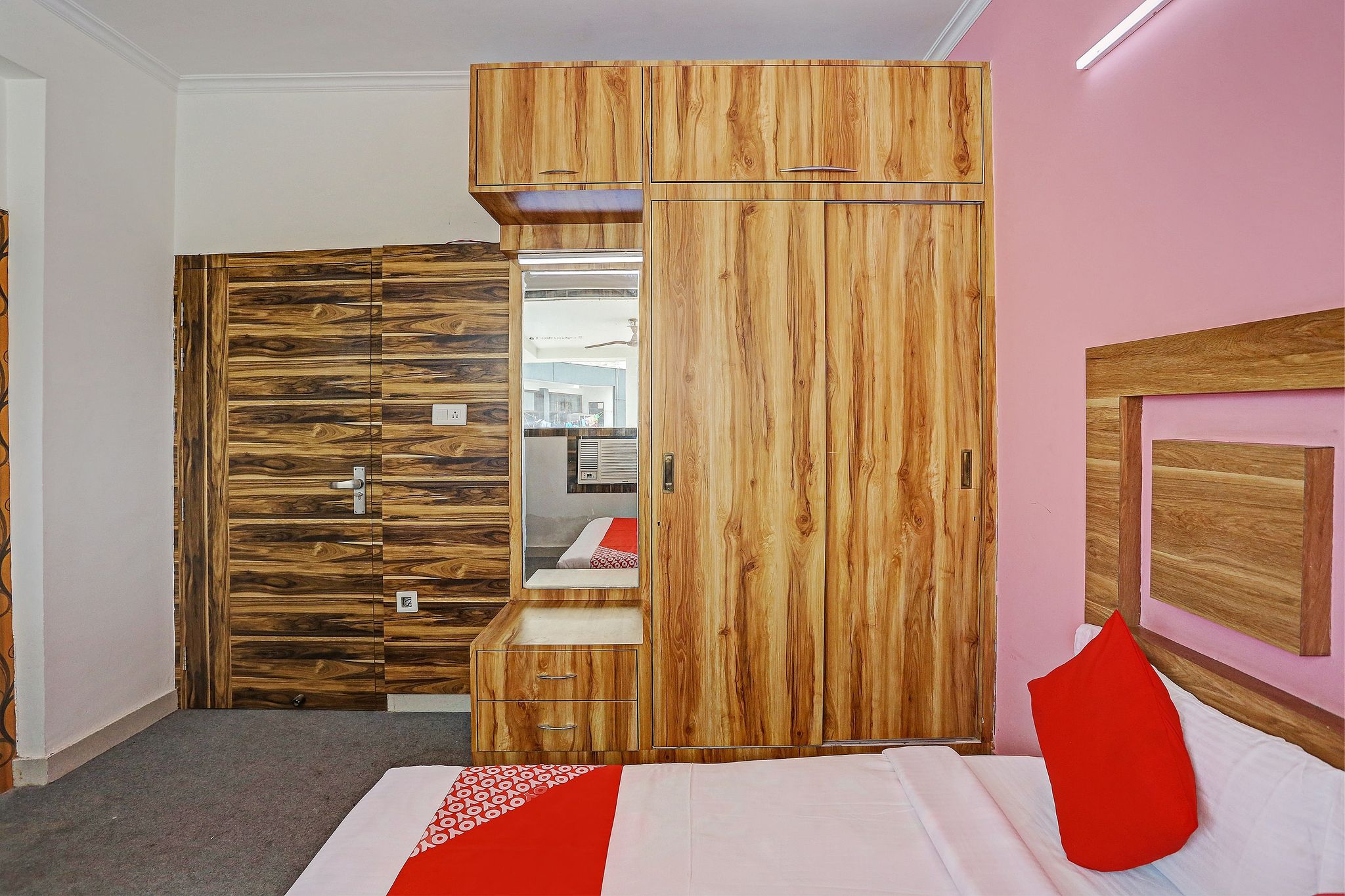 Hotel O by OYO CITY PALACE Classic 15