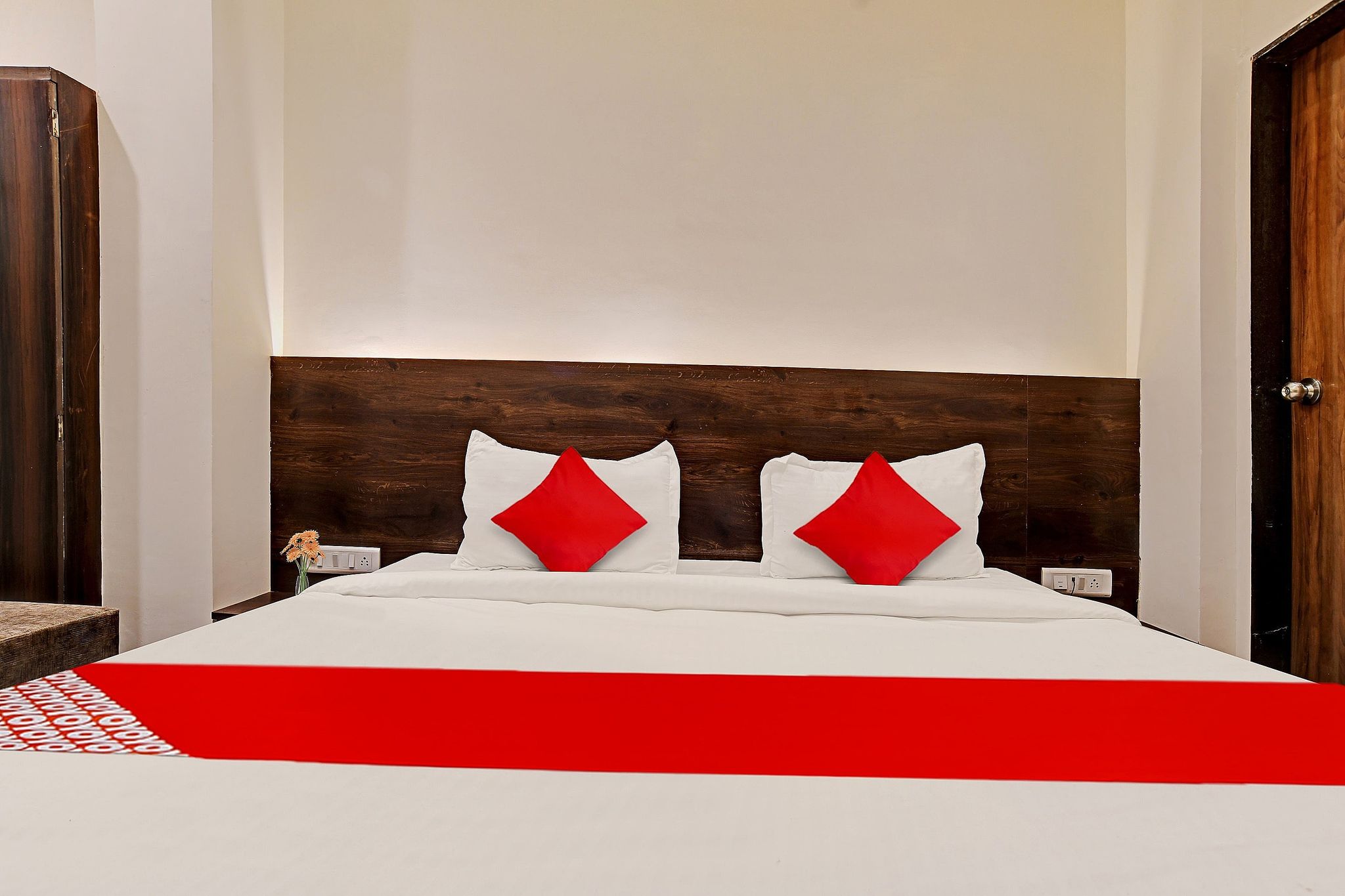 Hotel O by OYO Desire Classic 6