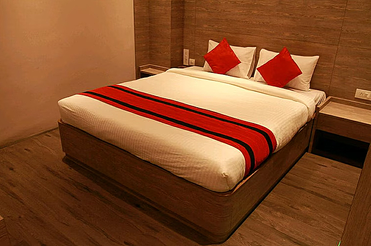 Deluxe Room Front Facing