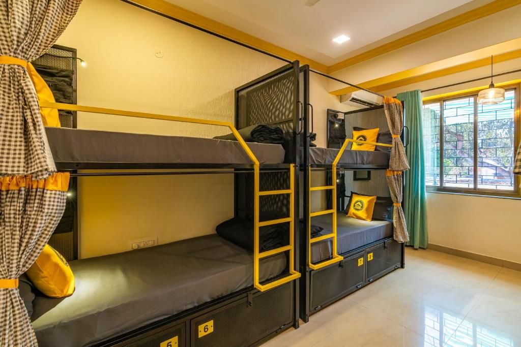 The Hosteller Goa, Candolim Bed in 10 Bed Mixed Dormitory 8