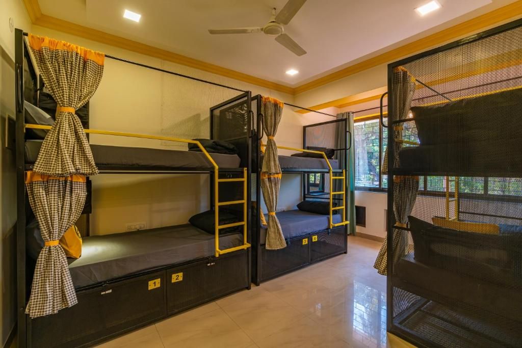 Bed in 6 Bed Mixed Dormitory