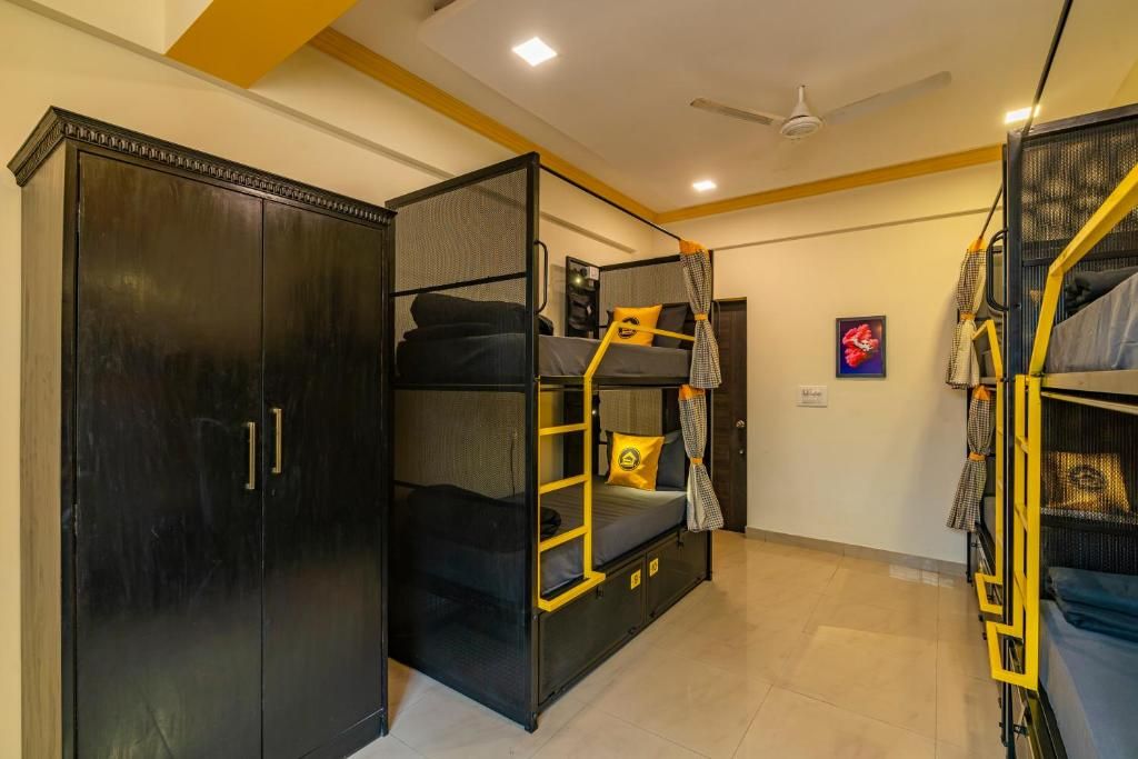 The Hosteller Goa, Candolim Bed in 10 Bed Mixed Dormitory 5