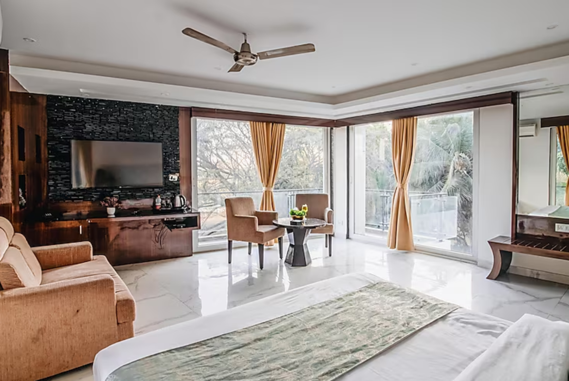 Suite Room Hill View