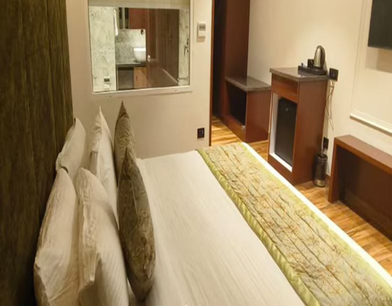 Shukrana Resort & Spa Deluxe Room 5