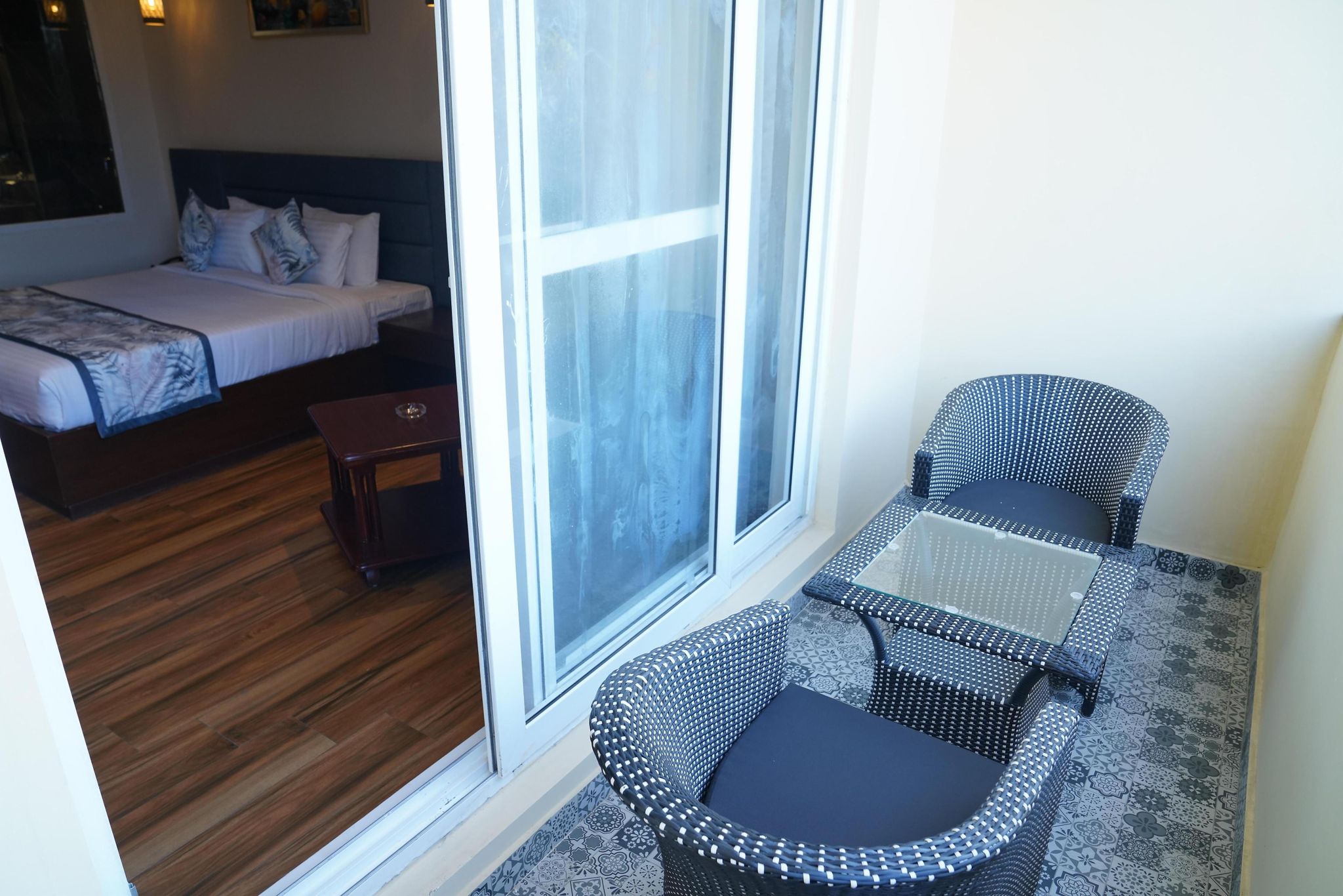 Shukrana Resort & Spa PREMIUM POOL VIEW ROOMS 4