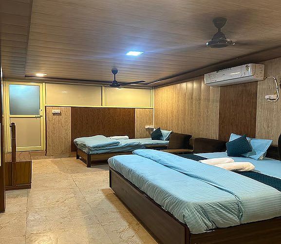 Super Deluxe Room