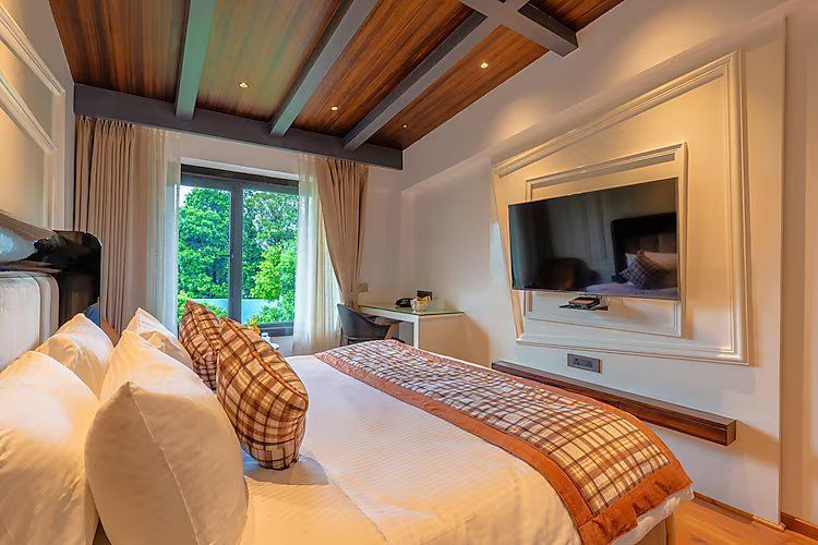 Lawrence Solitaire Resort, Nainital Deluxe Room 2