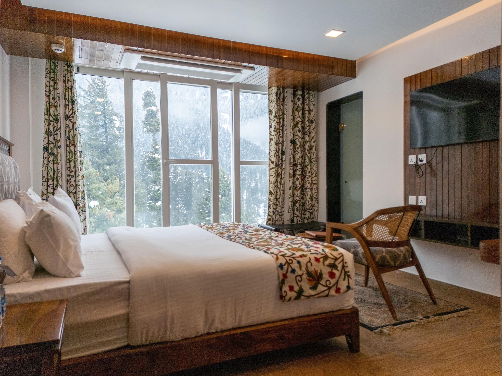 Pahalgam Forest Resort Classic Room