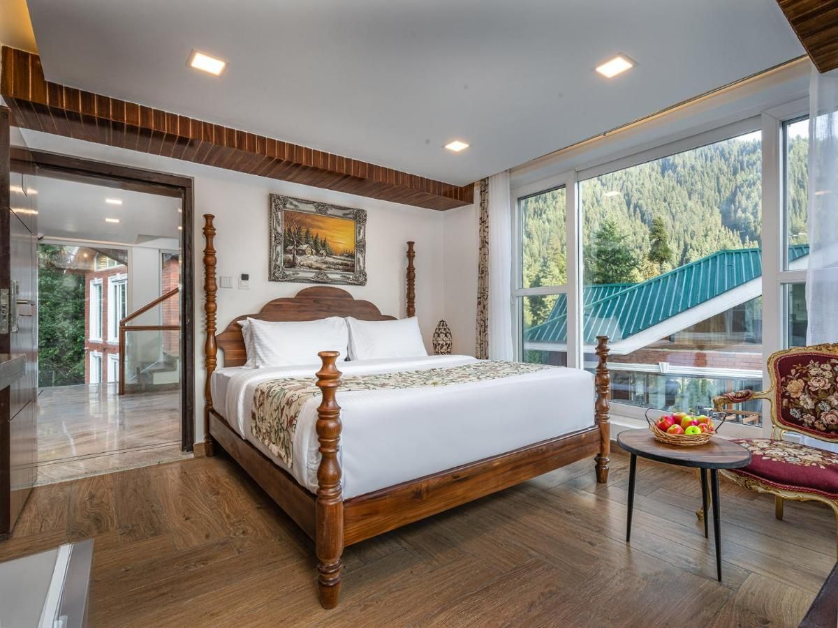 Classic Room( Forest View)