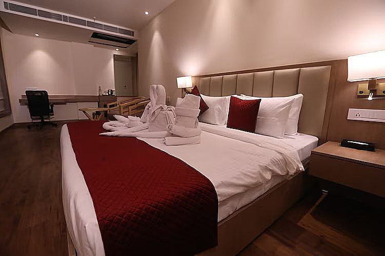 King Bed Non Smoking Superior Room