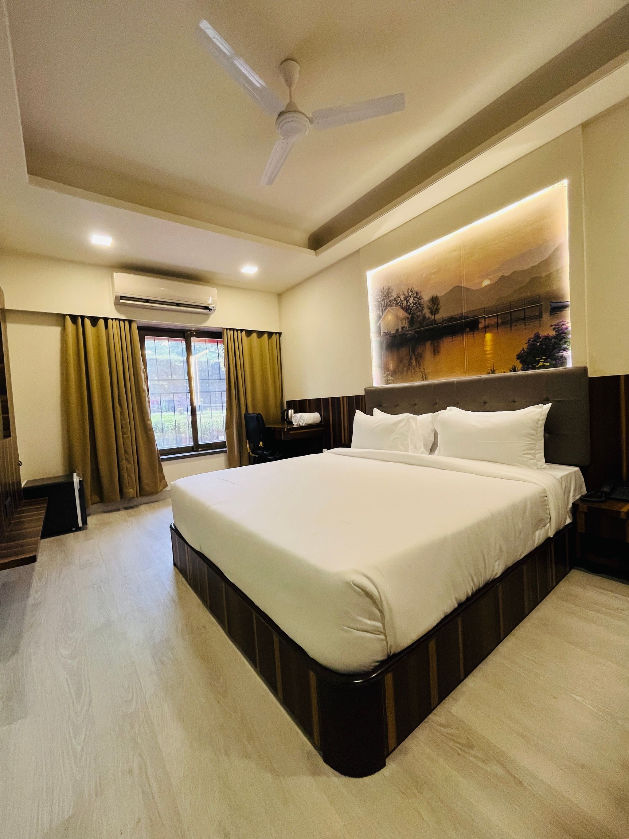 Discover Resorts-Lonavala Discover Studio