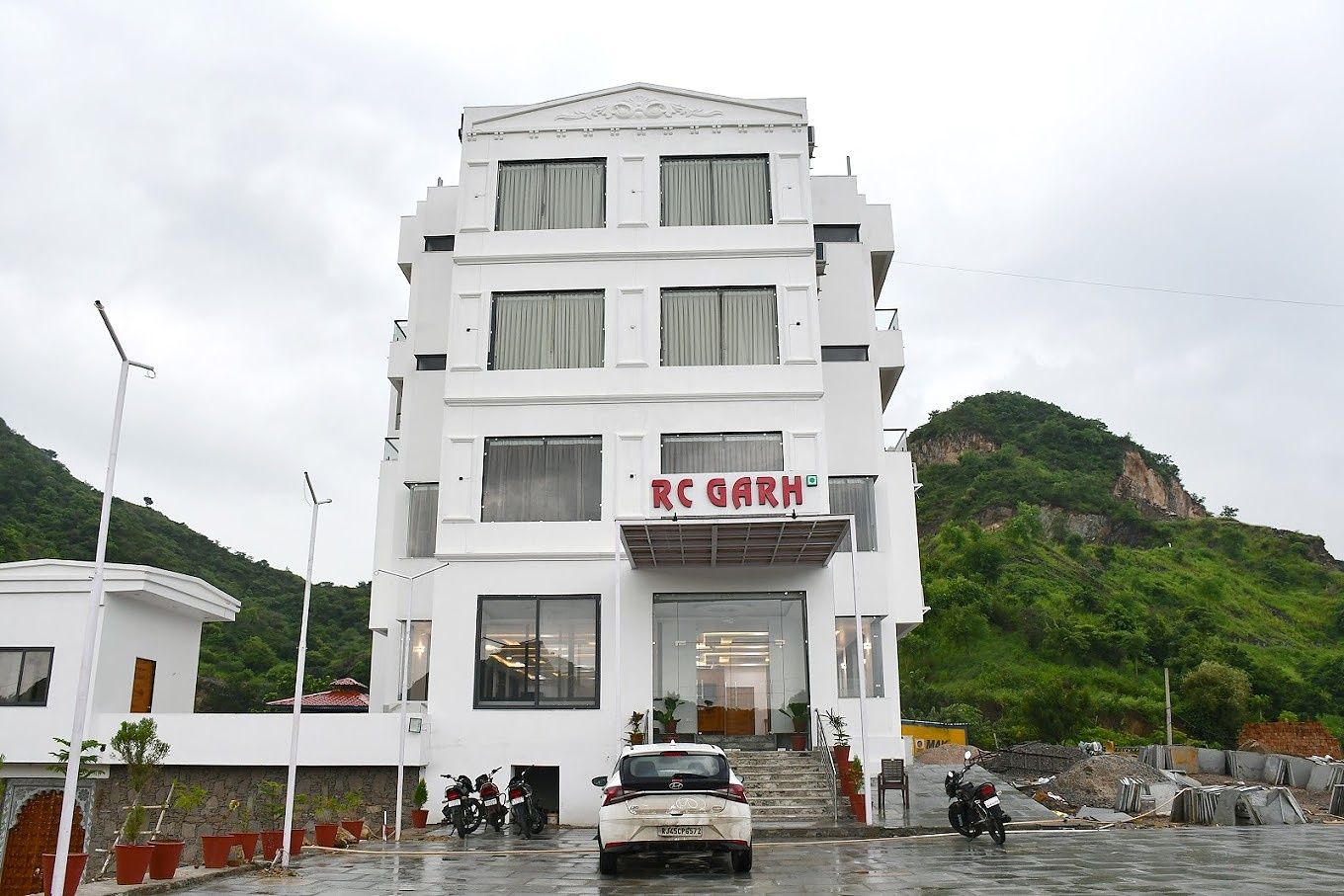 Hotel RC Garh