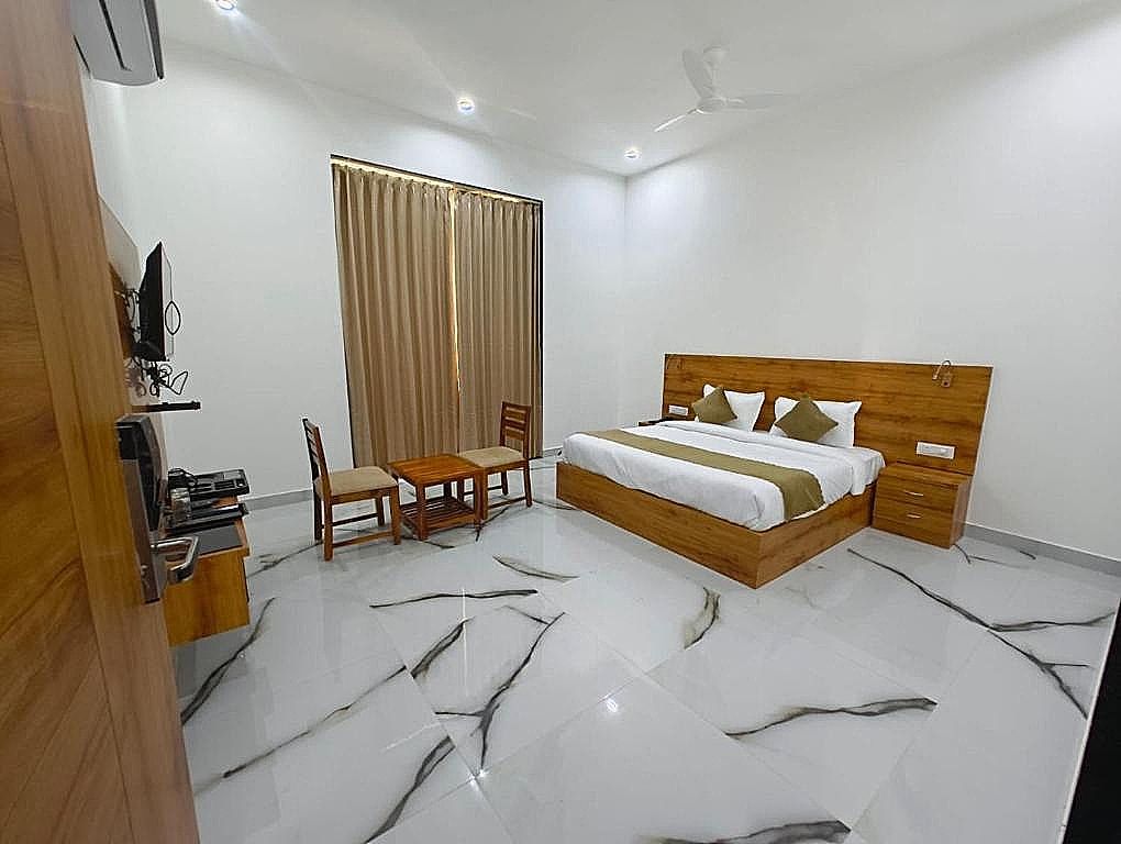 Hotel RC Garh Deluxe Room 5