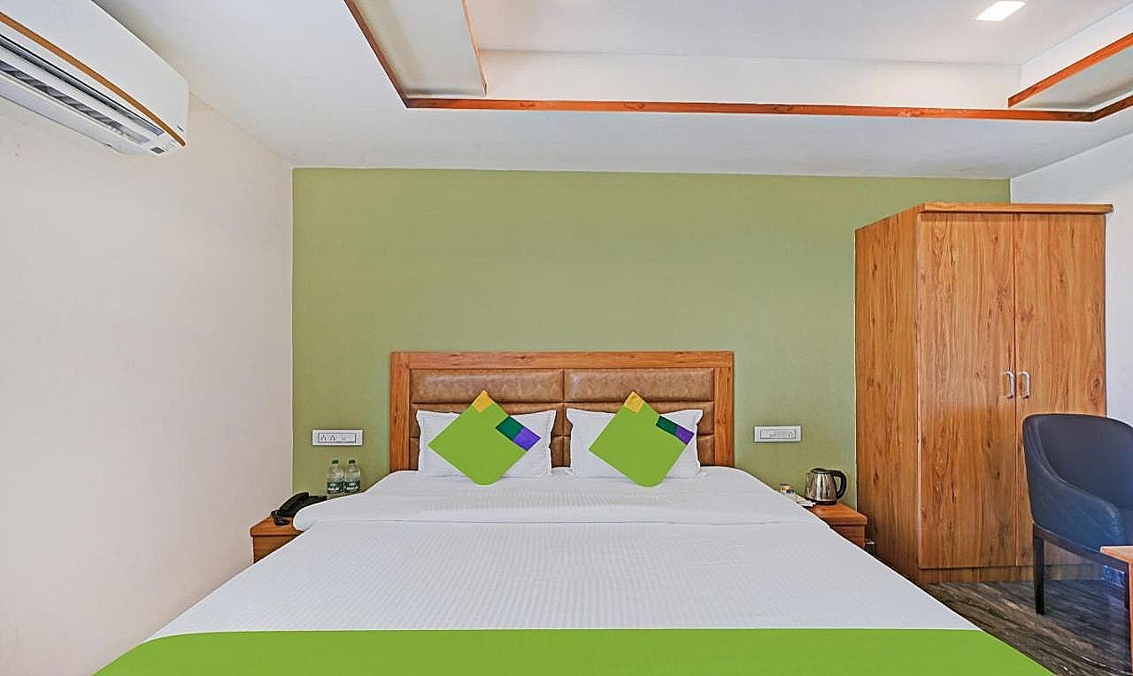 Hotel Shree Regency Deluxe Room 3