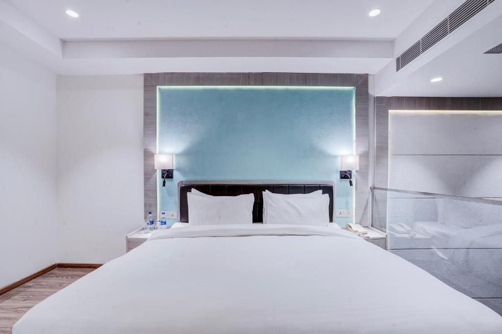 Duplex Executive Suite Twin Bed with Balcony