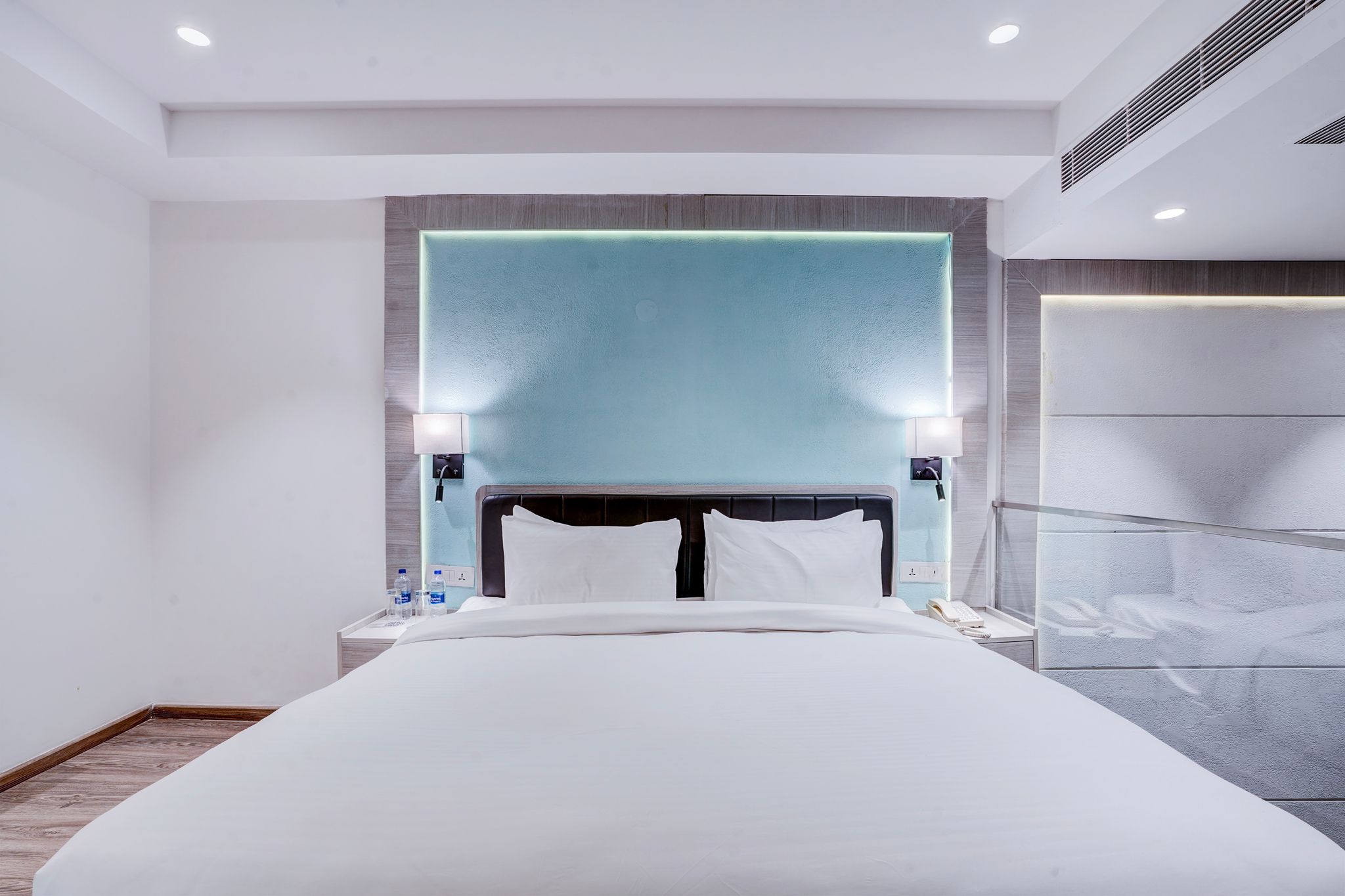 Duplex Sunday Family Suite with Two King Beds and Terrace