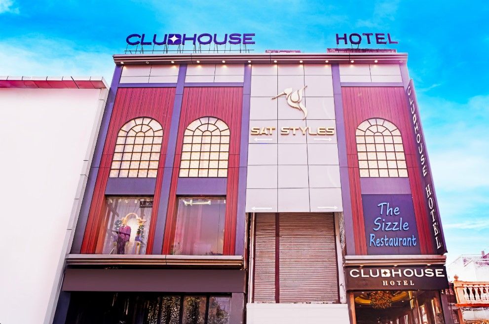 Clubhouse Hotel Ayodhya