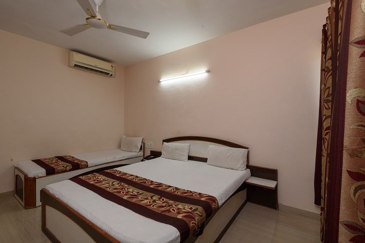 TRIPLE BED AC ROOM