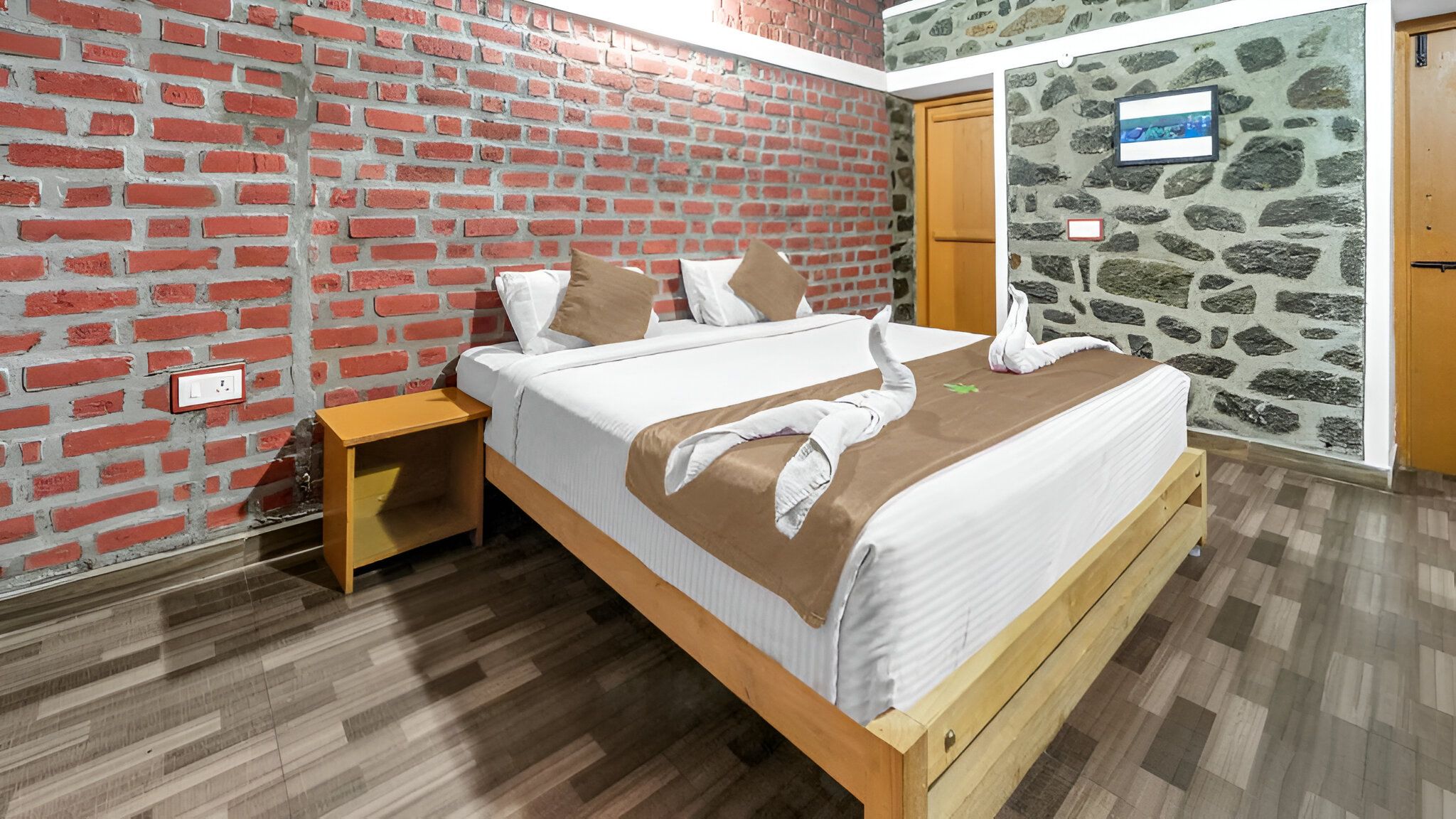 Two Bedroom Valley View King Villa with Private Pool with Jacuzzi