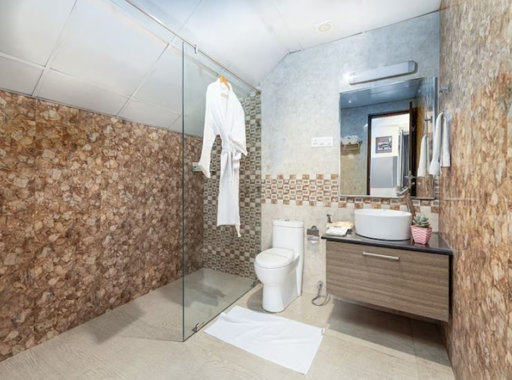 Moonstone De Luxury Deluxe Room Non - AC 5