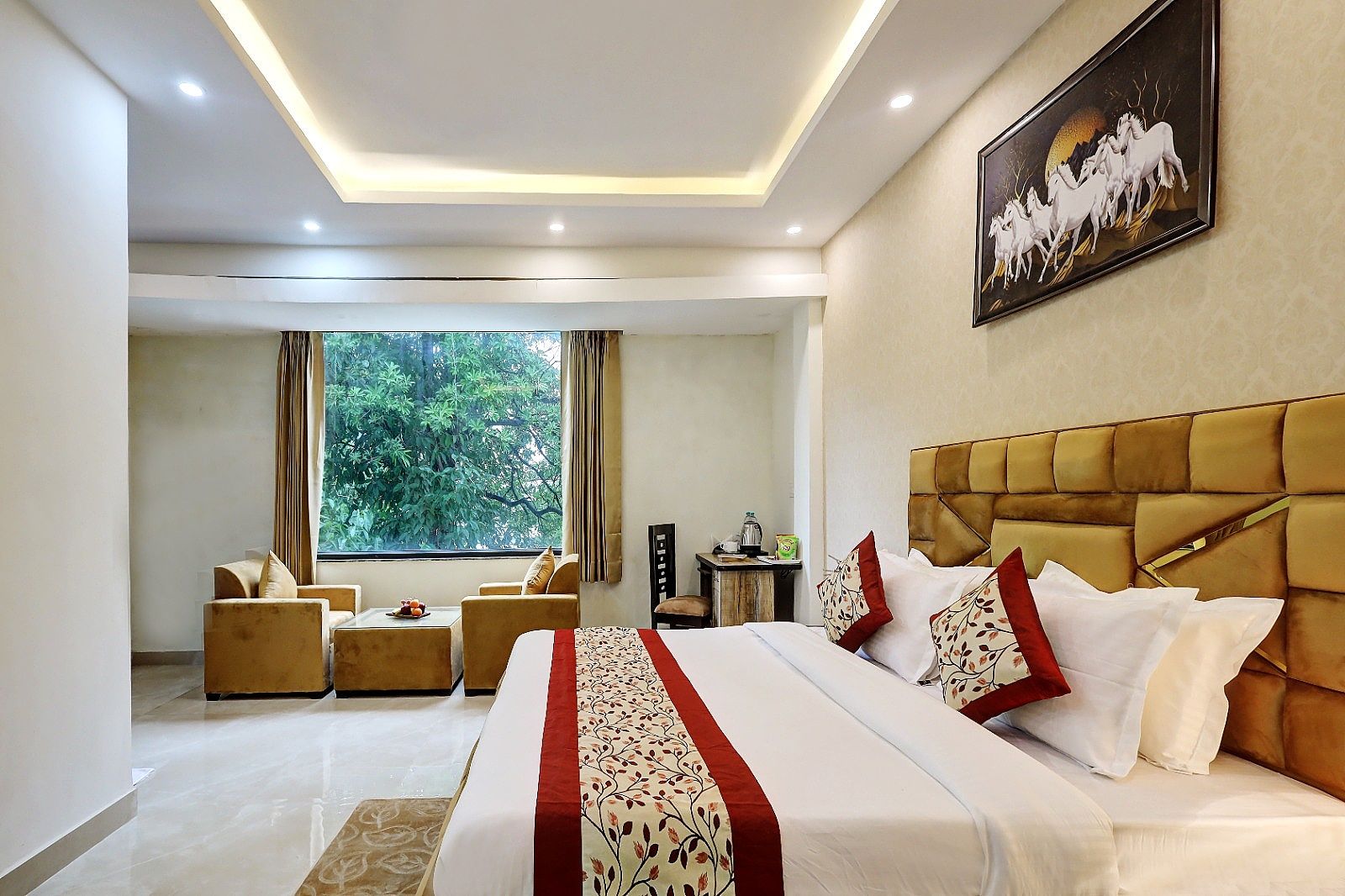 Hotel Golden Era@Near Shopprix Mall Deluxe Room with Welcome Kit 5
