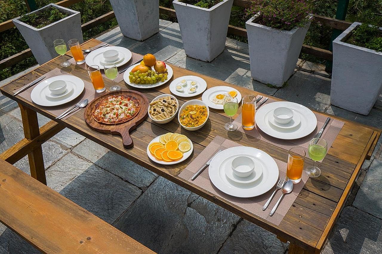 Food & Dining