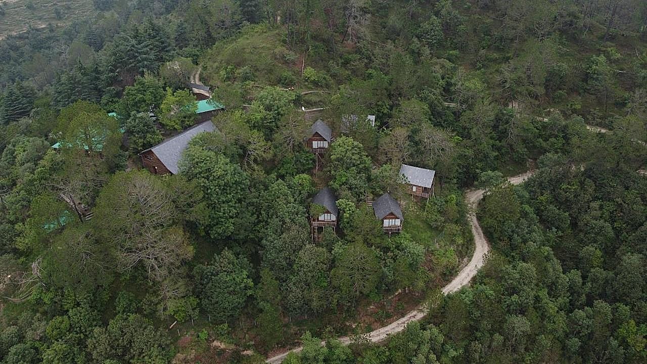 Alaya Stays Wooden Cottage With Balcony | Suro Woodbine Chalet Alaya Stays Wooden Cottage With Balcony -Suro Woodbine Chalet 2