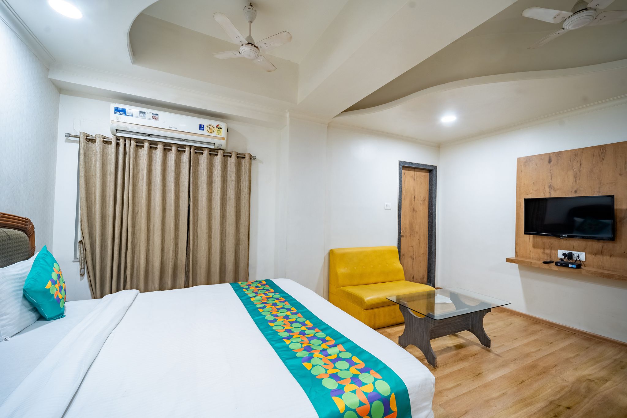 Treebo Kamal Regency Standard Room 2