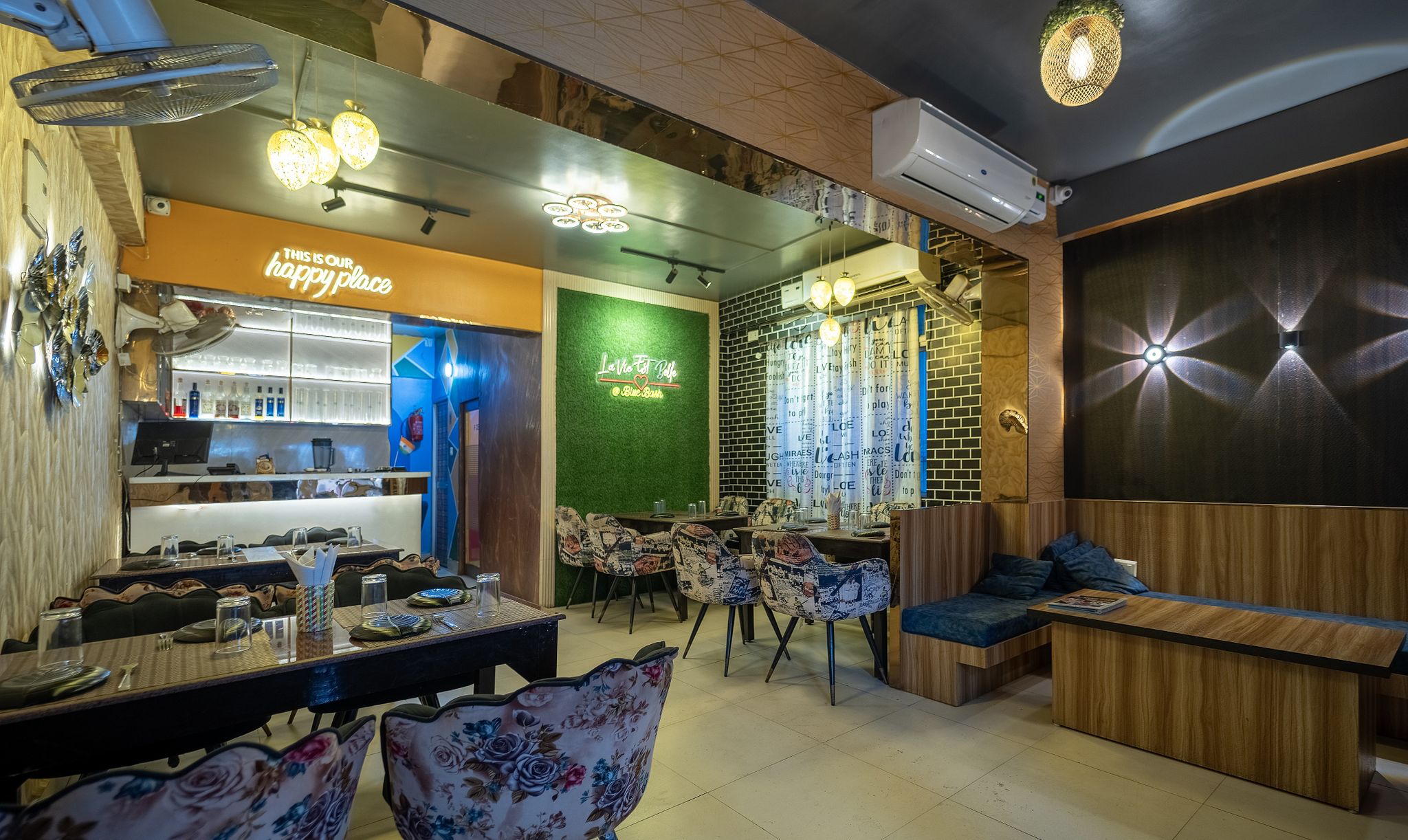 Food & Dining