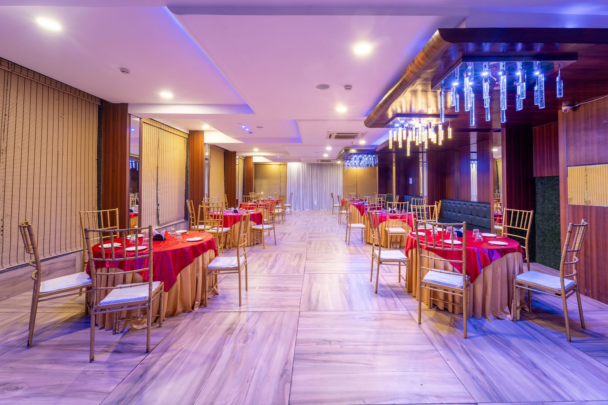Food & Dining