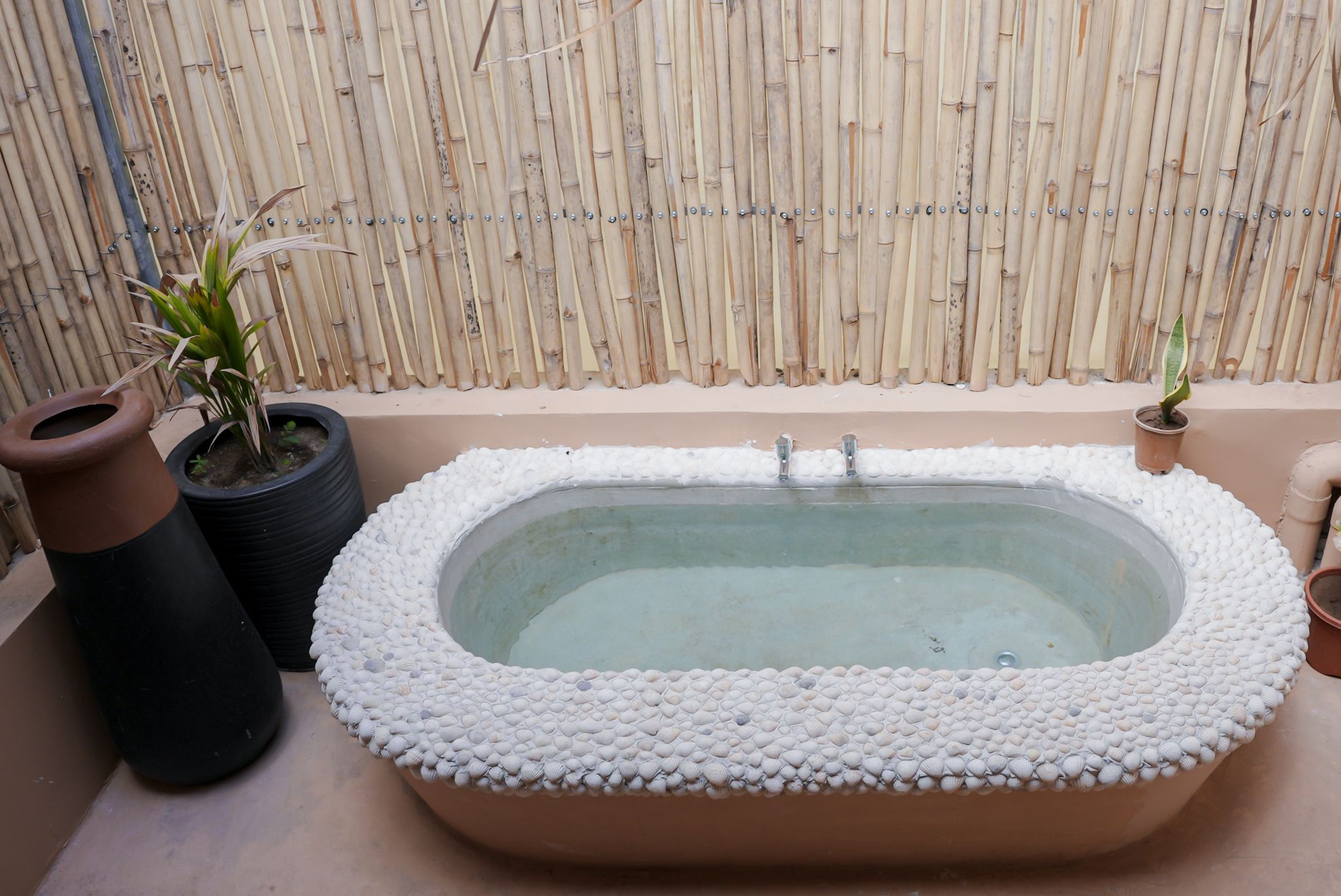 The VanVeda Resort By Nirvana Vanveda Superior With Bathtub 5