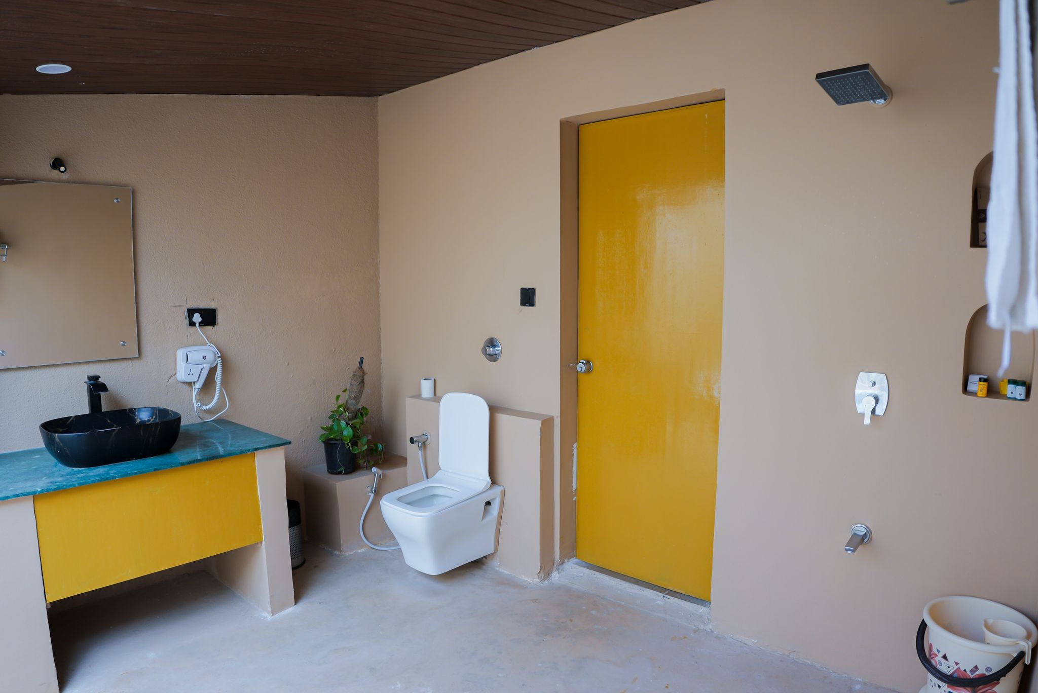 The VanVeda Resort By Nirvana Vanveda Superior With Bathtub 4