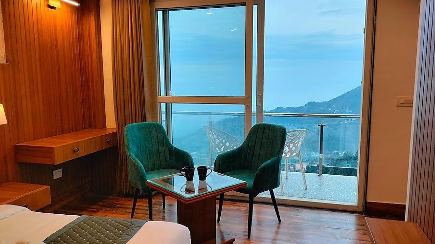 Premium Room with Valley View