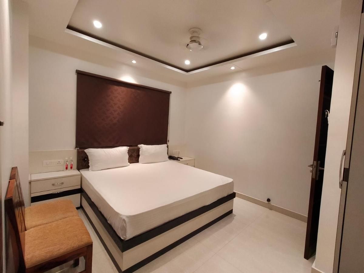 Super Deluxe Double Bed