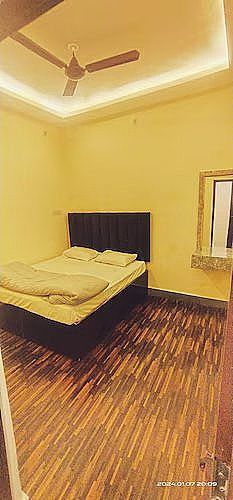Deluxe Double Bed