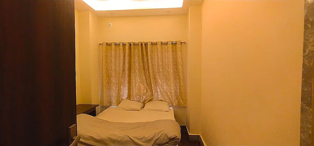 Deluxe Double Bed
