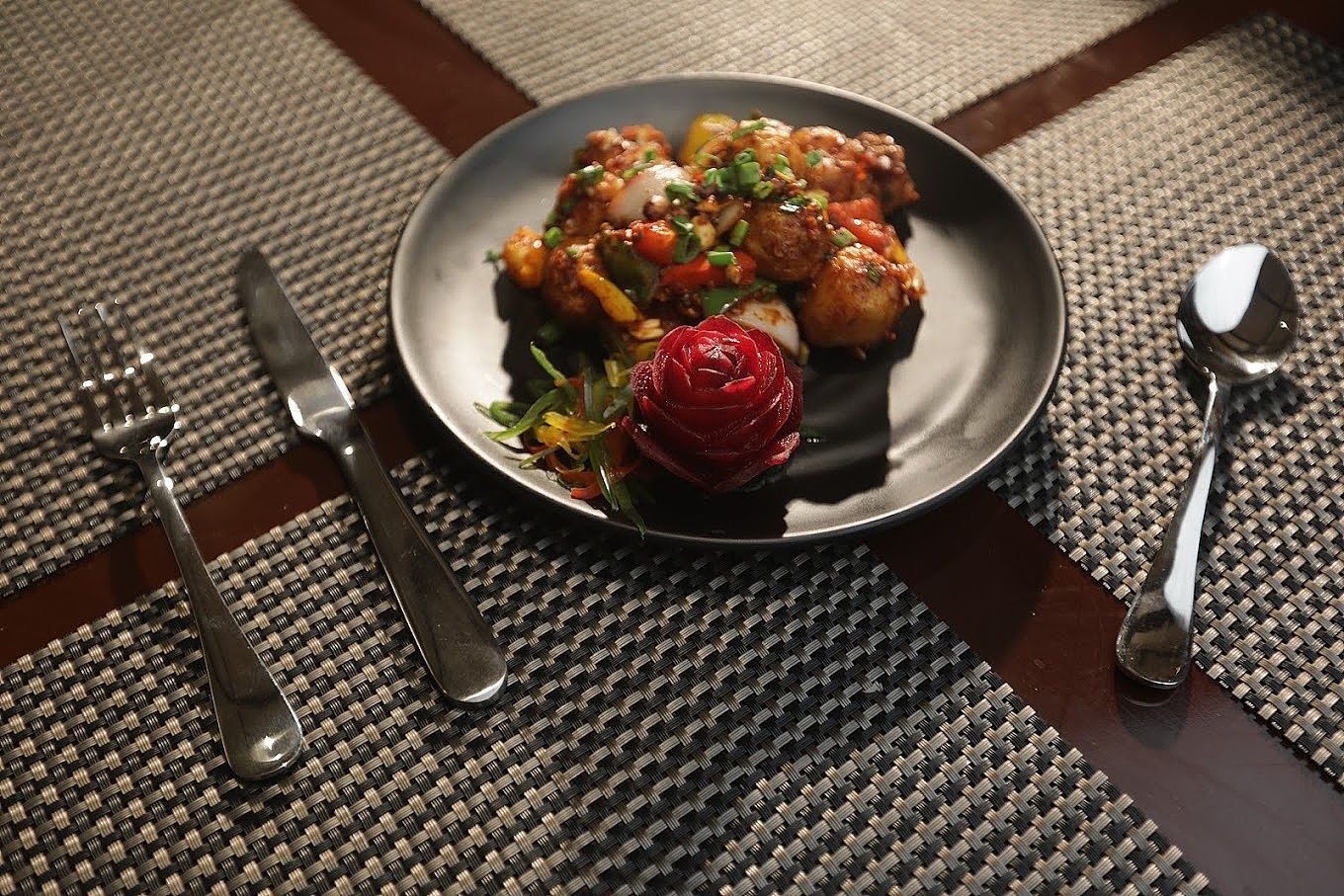 Food & Dining