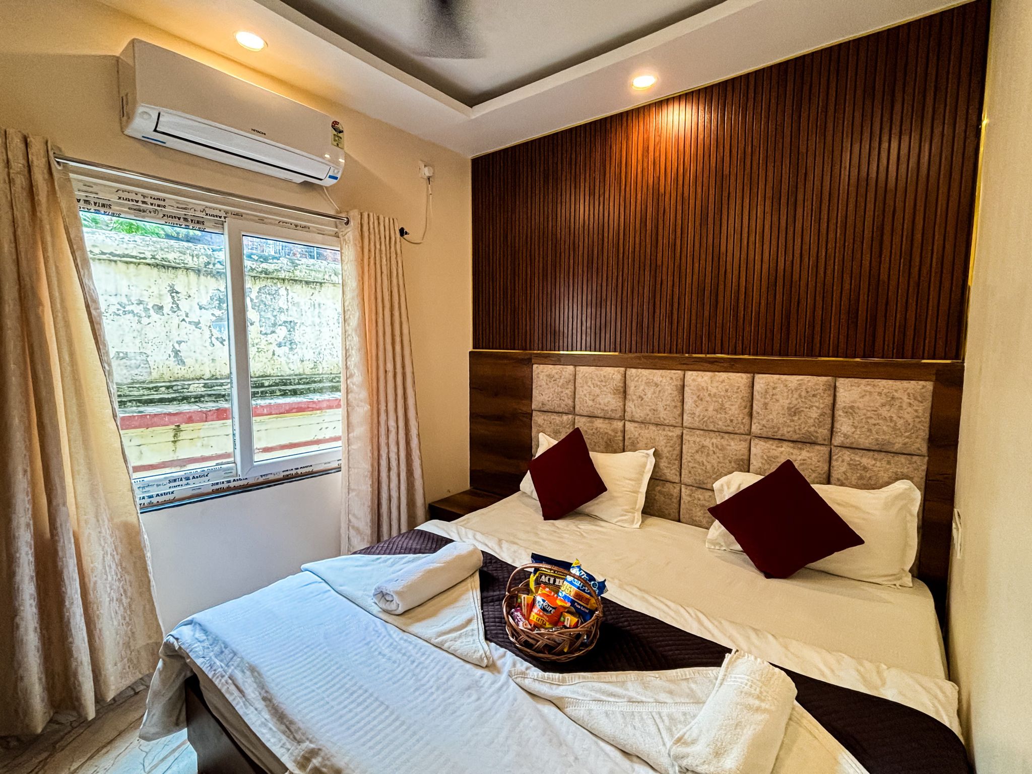 DOUBLE DELUXE ROOM