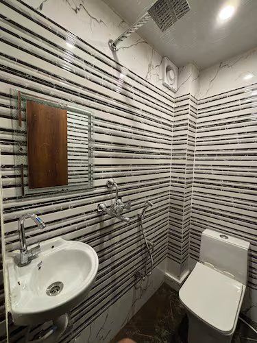 VIA Ganga Inn STANDARD DOUBLE ROOM 5