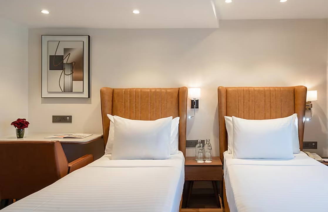  Clarks Inn Suites Hyderabad Airport Superior room with Twin or Queen Bed 2