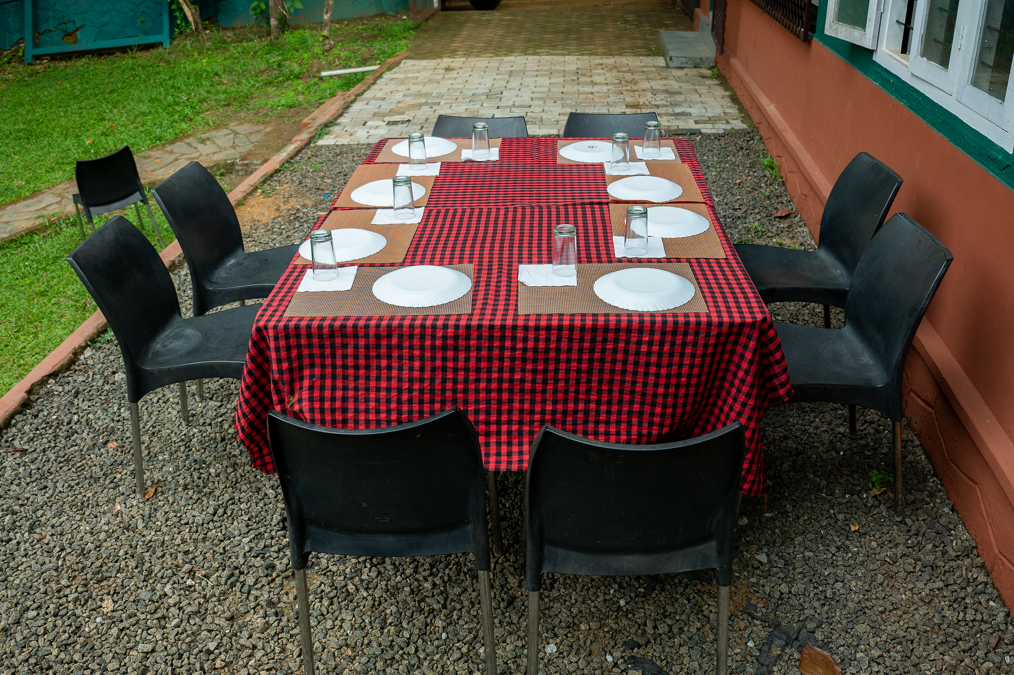 Food & Dining