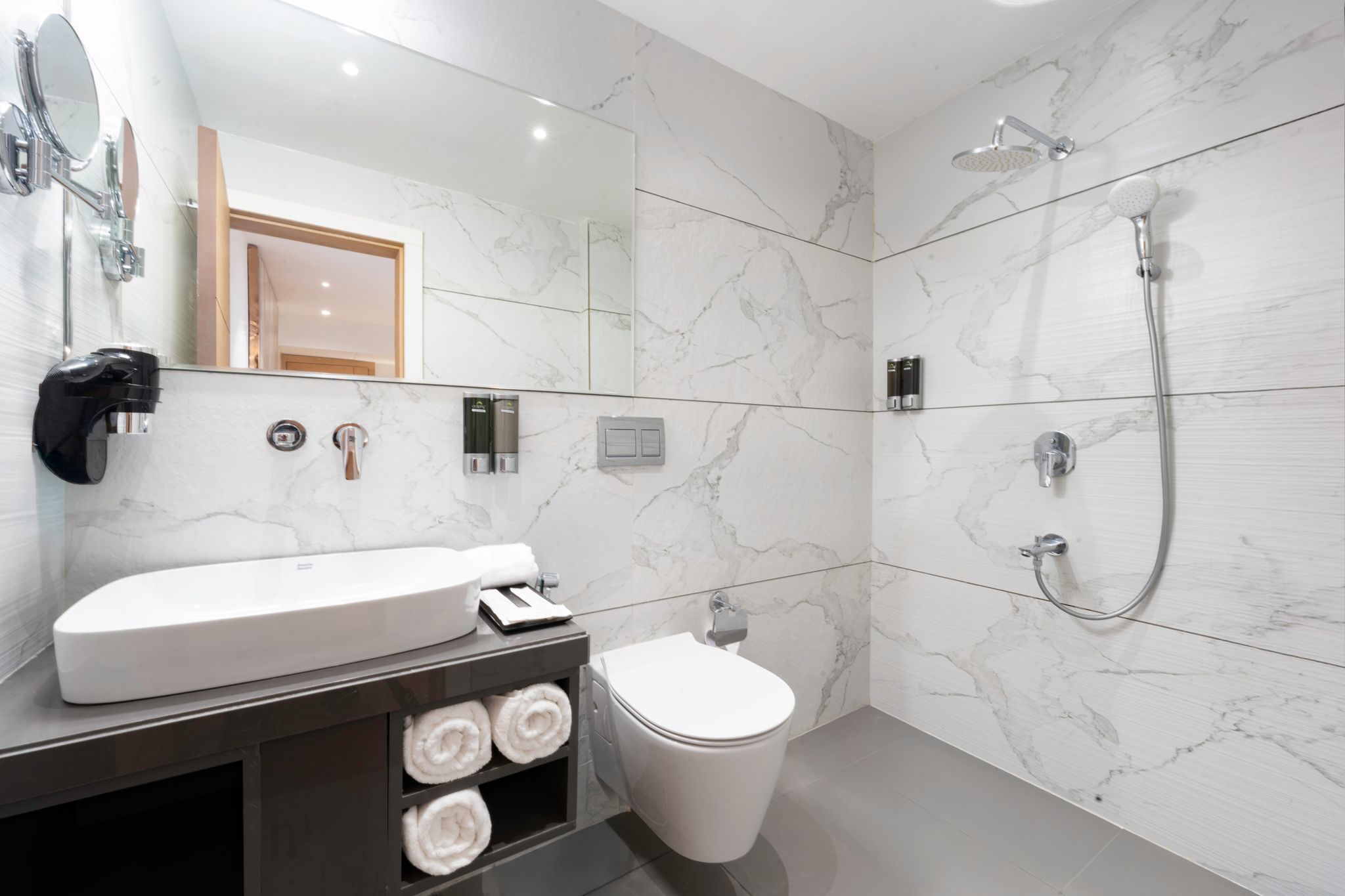 Clarks Inn Indore Executive Room 4