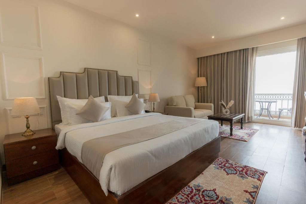 Luxury Room With City View ( Big Balcony )
