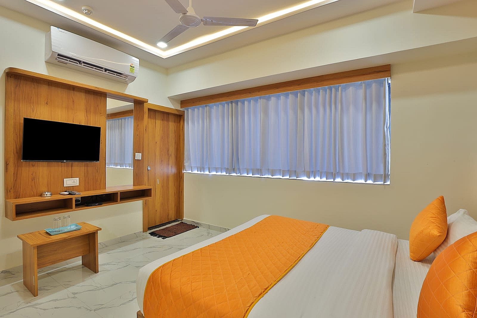 Super Deluxe AC Room
