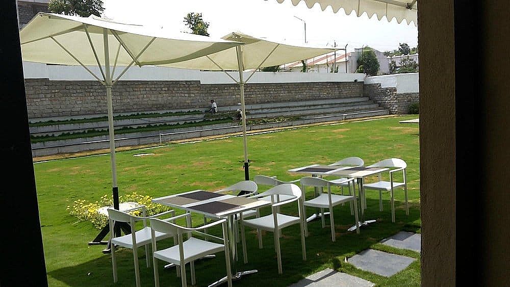 Food & Dining
